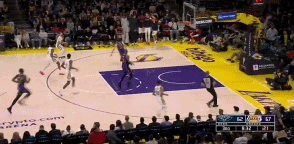 追到差2分！阿尔瓦拉多追身三分再进！鹈鹕上来12-5打停湖人！